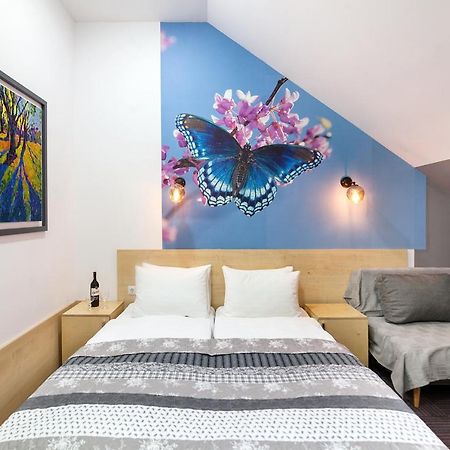Etude Hotel Львов Экстерьер фото