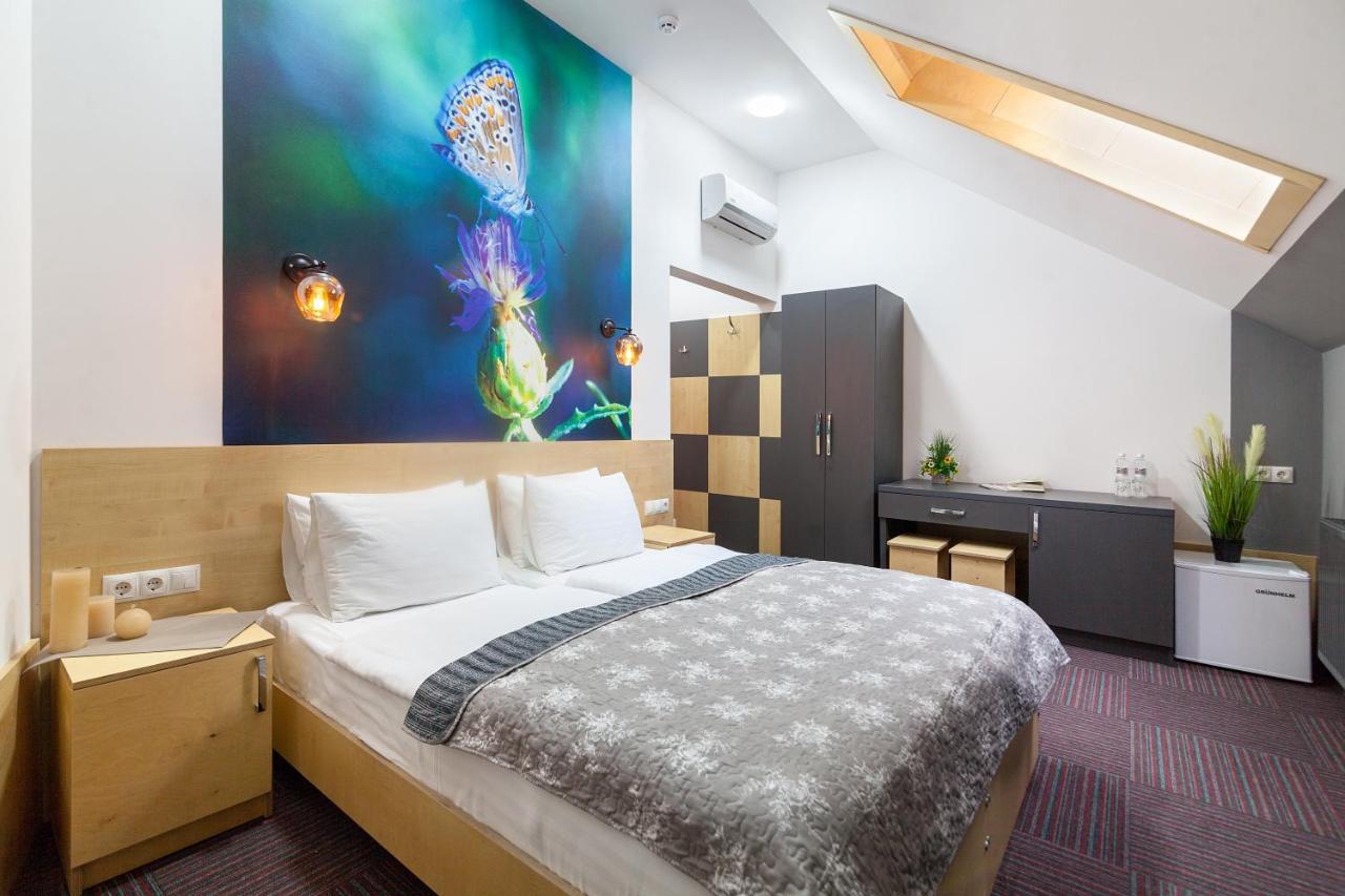Etude Hotel Львов Экстерьер фото