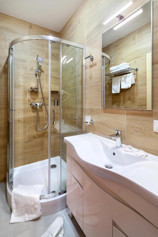 Etude Hotel Львов Экстерьер фото
