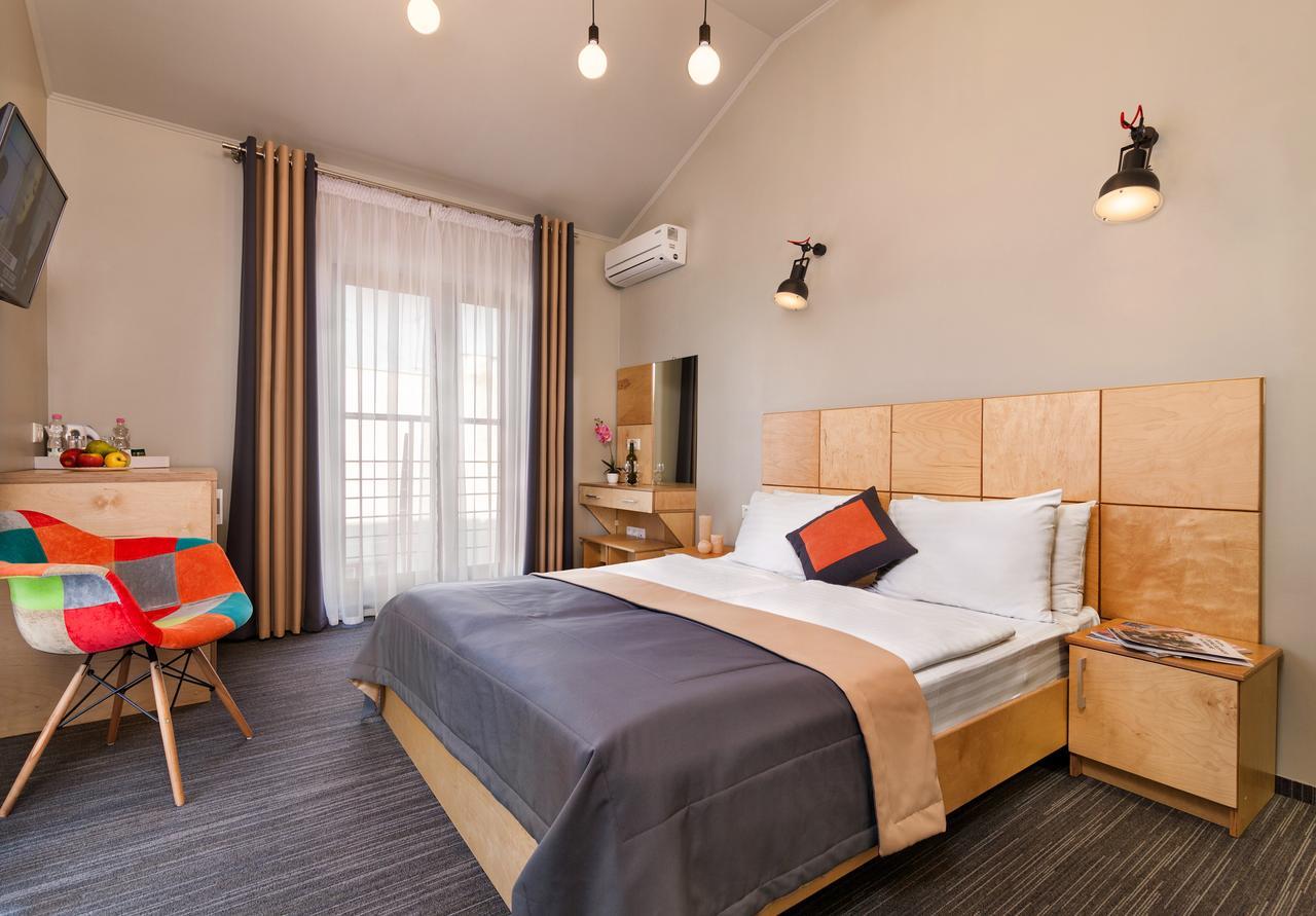 Etude Hotel Львов Экстерьер фото